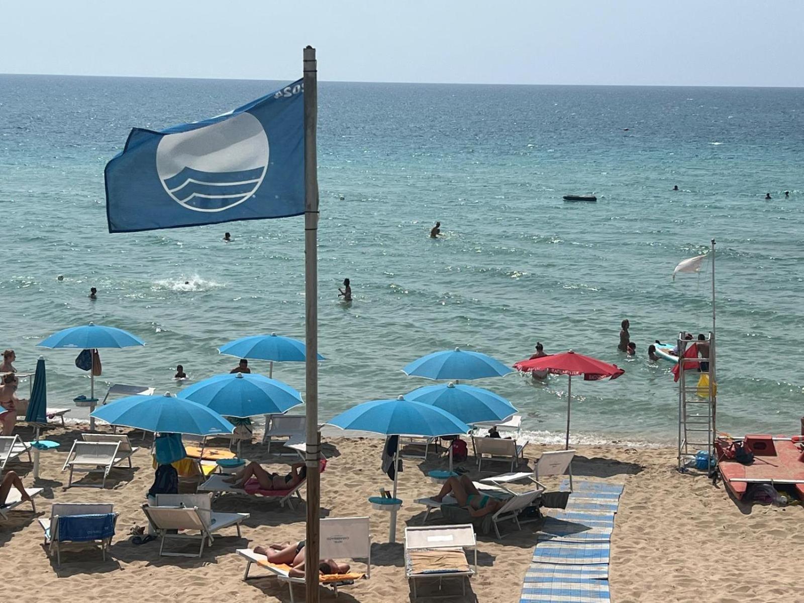 Hotel Caraibisiaco Sul Mare سان بيترو في بيفانا المظهر الخارجي الصورة